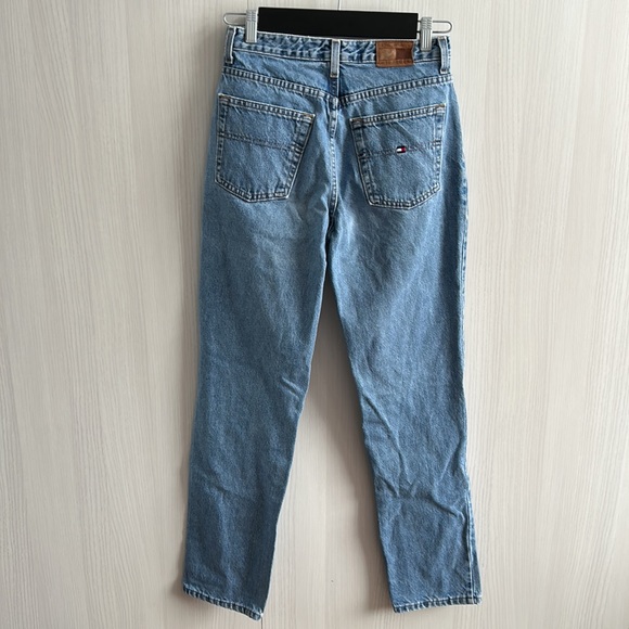 Vintage Tommy Hilfiger Straight leg light wash jeans size 8 - Picture 6 of 9